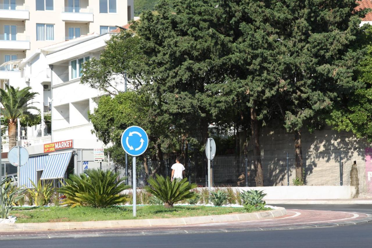 Apartments Becic บุดวา ภายนอก รูปภาพ