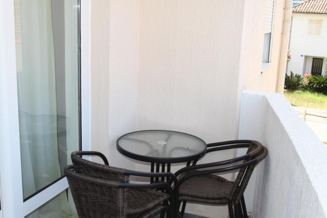 Apartments Becic บุดวา ภายนอก รูปภาพ