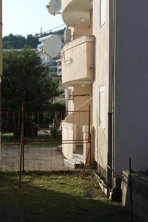Apartments Becic บุดวา ภายนอก รูปภาพ