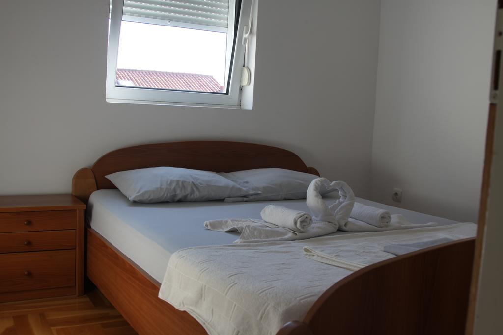 Apartments Becic บุดวา ภายนอก รูปภาพ