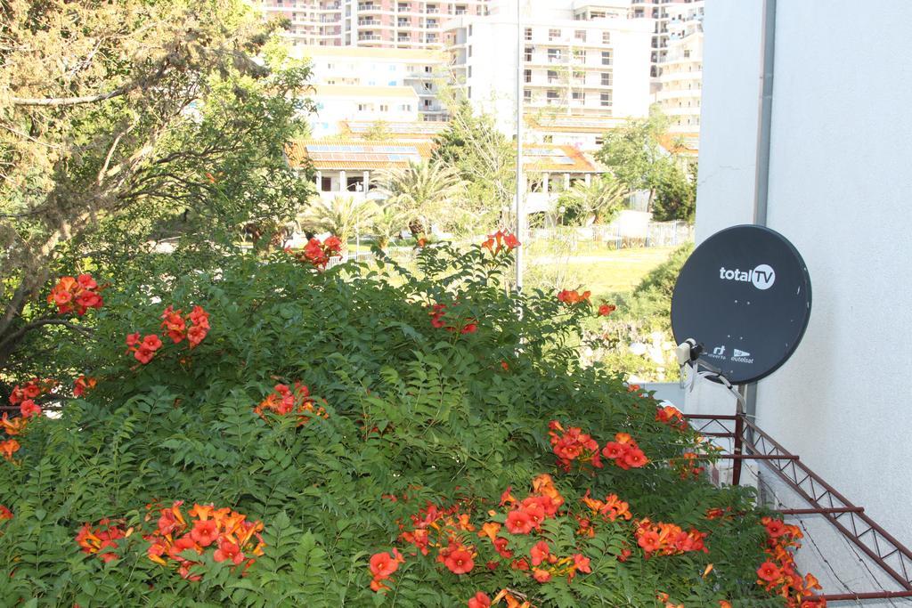 Apartments Becic บุดวา ภายนอก รูปภาพ