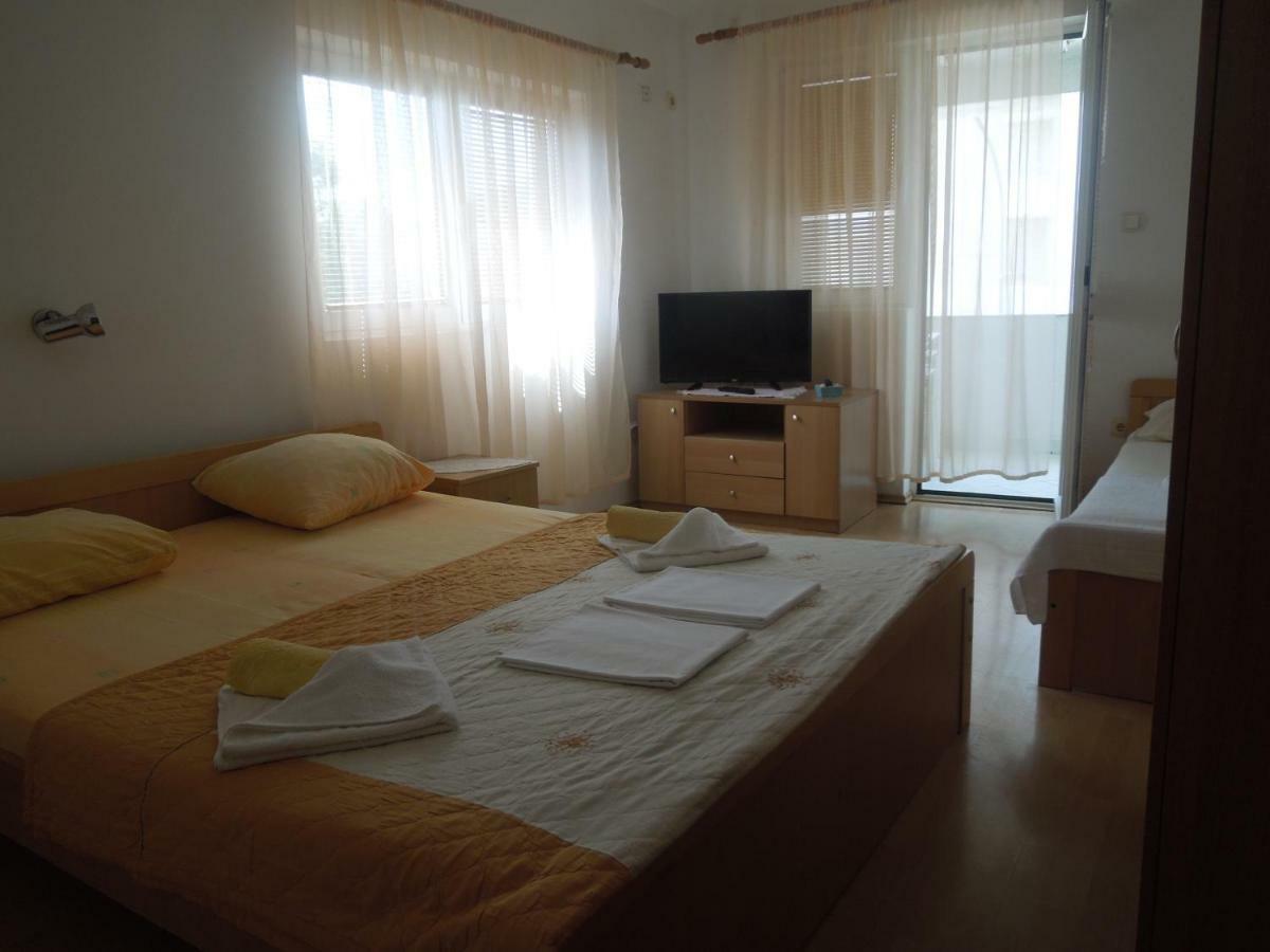 Apartments Becic บุดวา ภายนอก รูปภาพ
